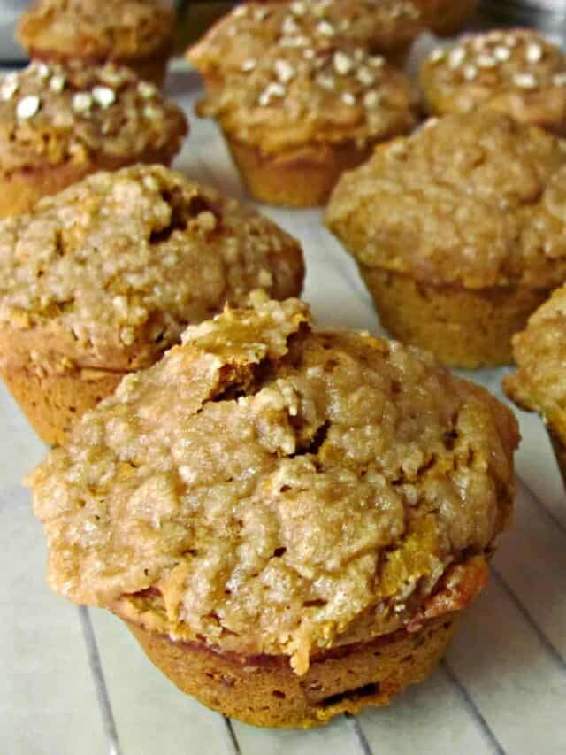 Pumpkin Spice Muffins With Streusel Topping