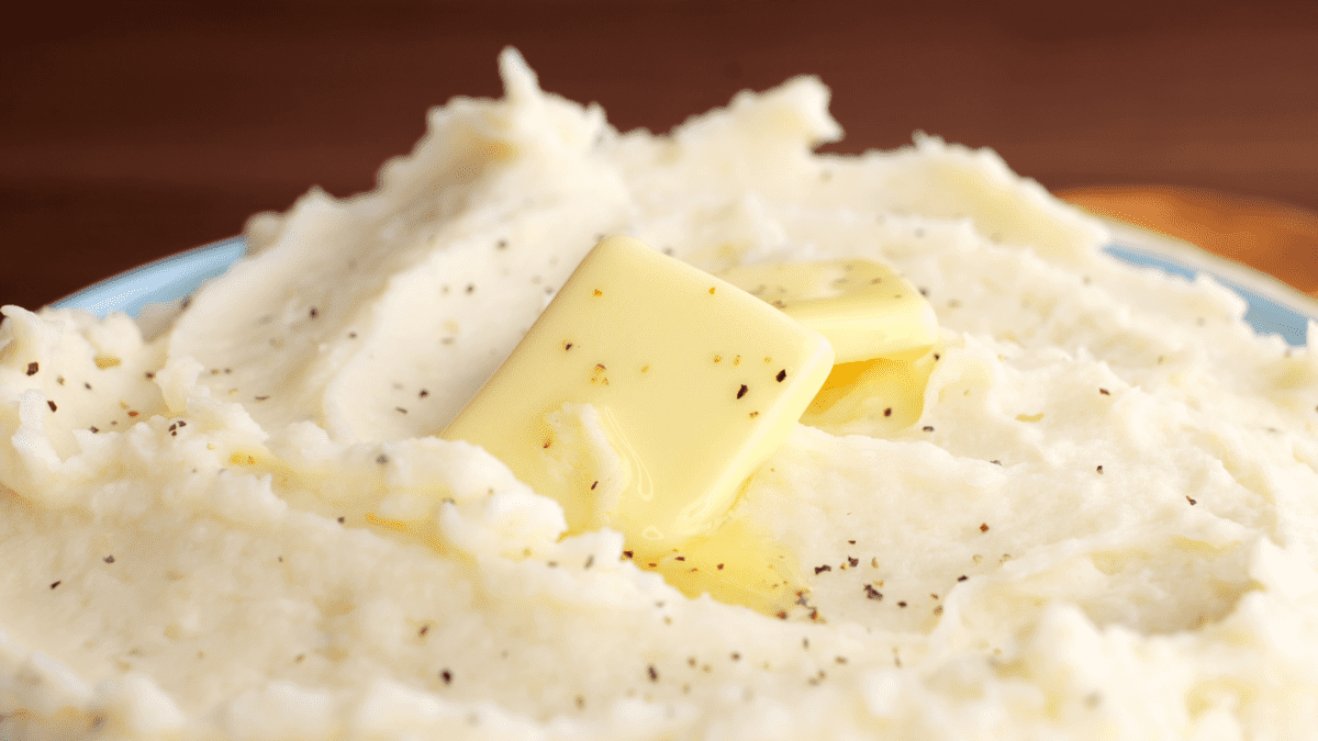 Homemade Mashed Potatoes With Evaporated Milk - Southern Plate