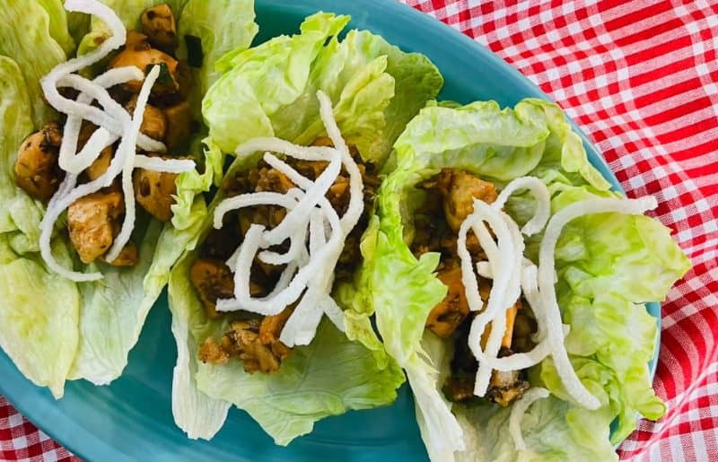 chicken lettuce wraps closeup