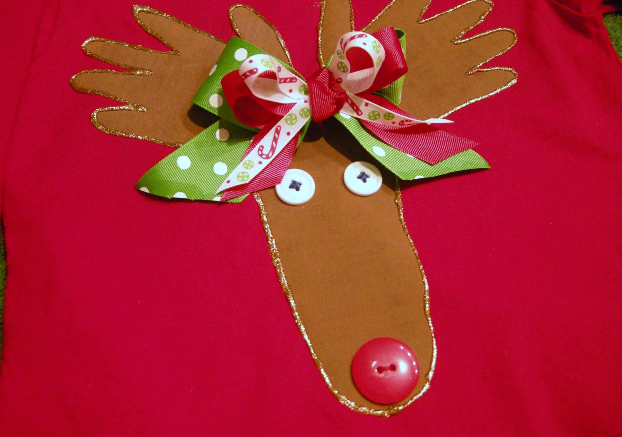Easy Reindeer Shirt (And great Deer gift ideas for Grandparents!)