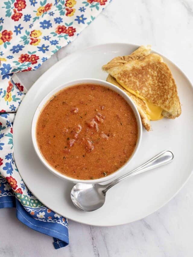 Easy Tomato Basil Soup Recipe