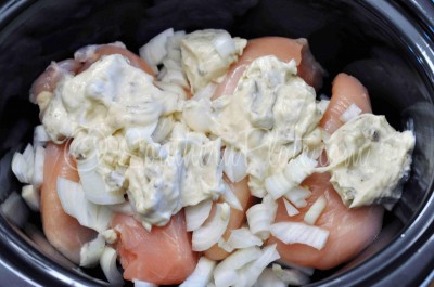 Add cream of mushroom soup to slow cooker.