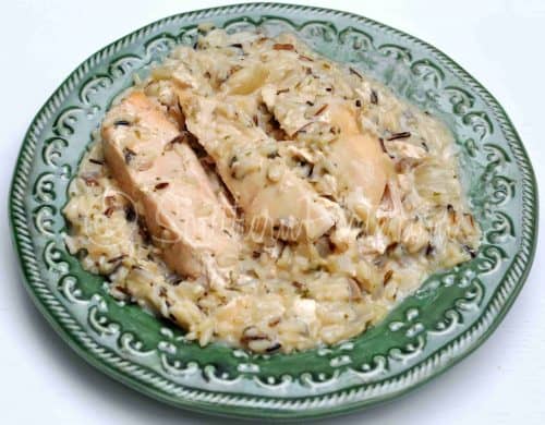 Bowl of slow cooker chicken and rice.