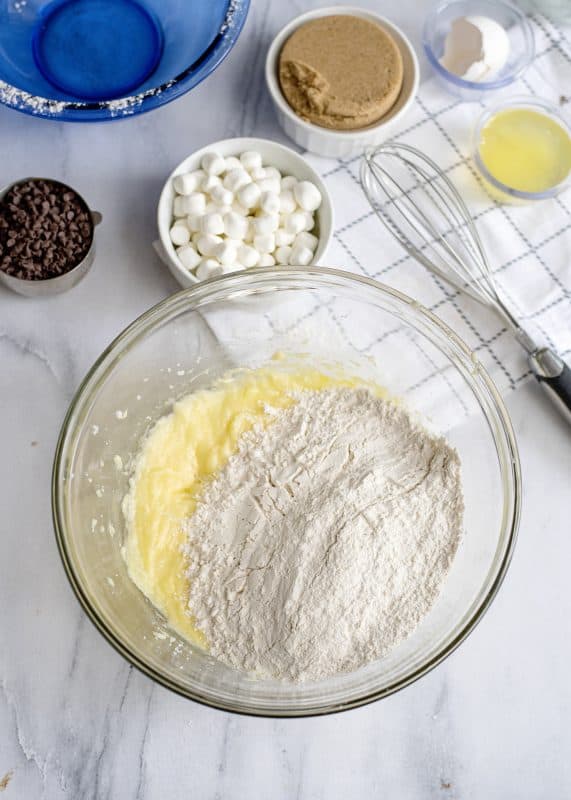 Add flour mixture to other mixing bowl.