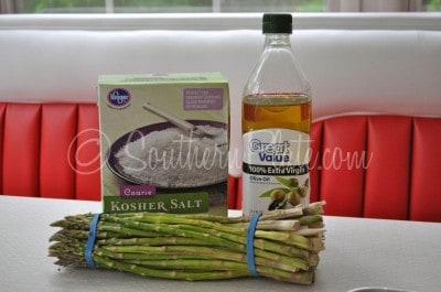 Ingredients for how to roast asparagus in the oven.