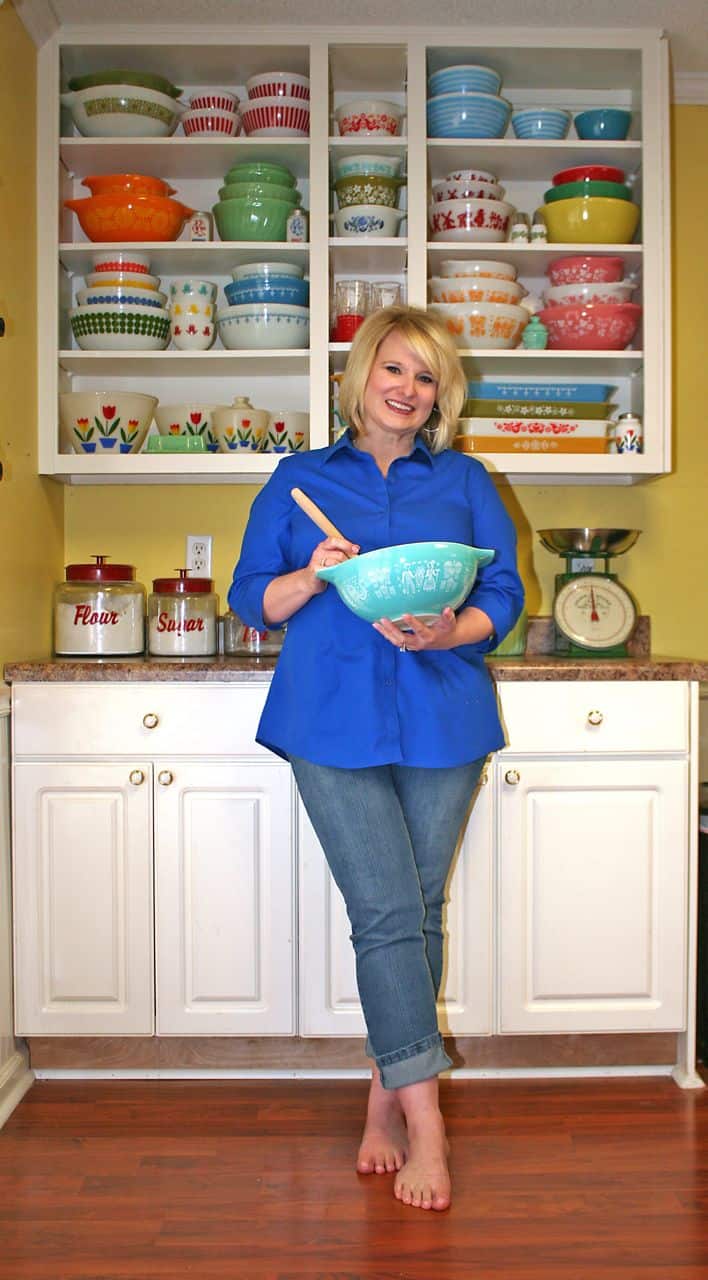 Confessions of a Pyrex Hoarder Part 1: Why Pyrex and How to Display It -  Southern Plate