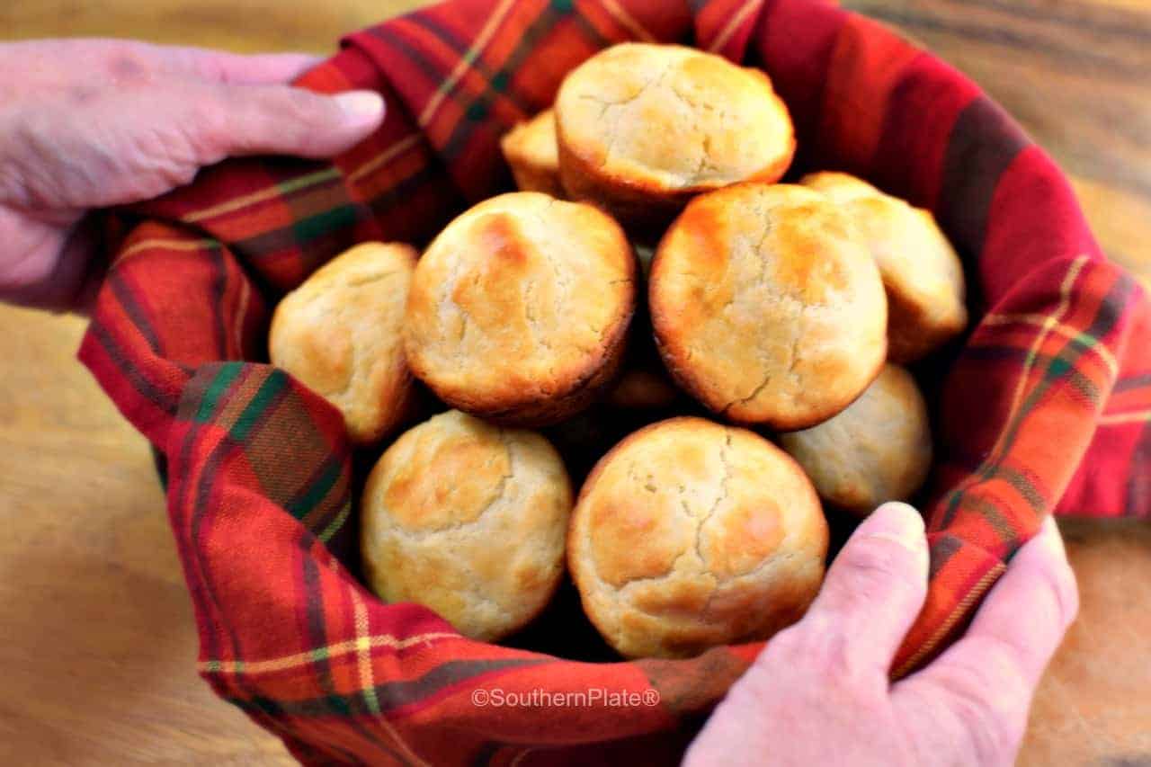 Spoon Rolls Southern Style