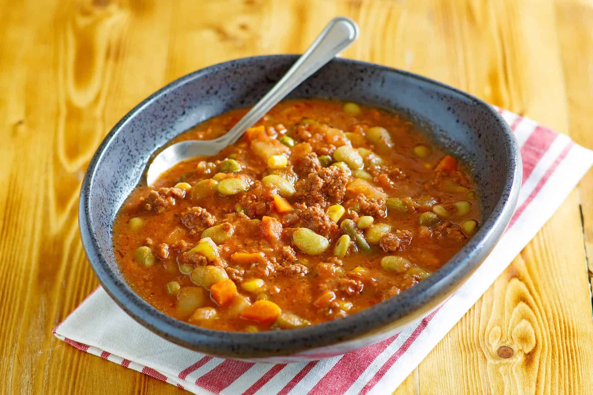 how-to-make-beef-stew-in-the-slow-cooker-southern-plate