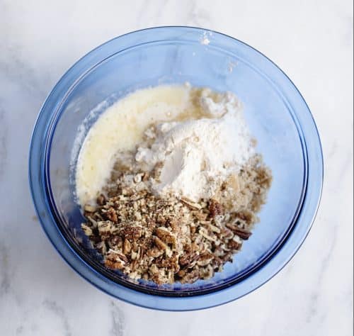 Combine topping ingredients in separate bowl.