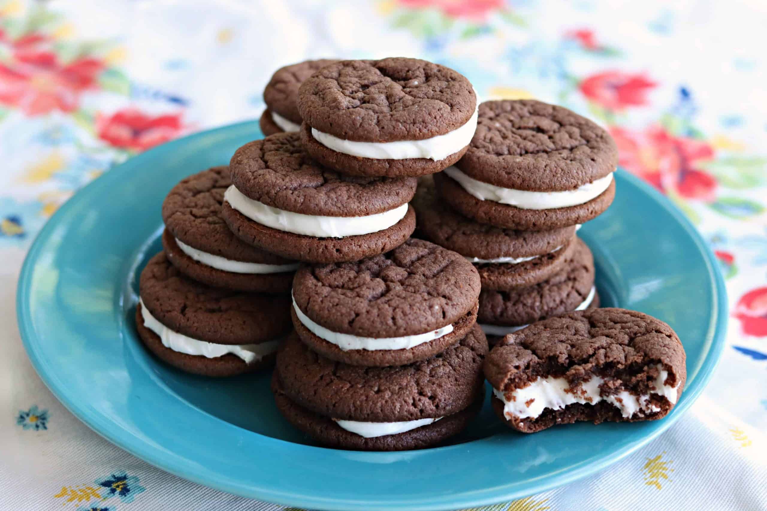 Recipe for Whoopie Pies with Cream Cheese Filling