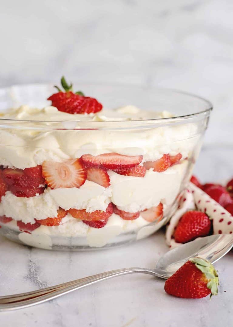 strawberry punch bowl cake