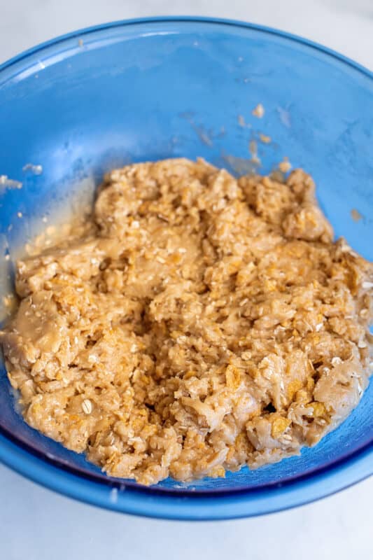 A well-mixed dishpan cookie batter.