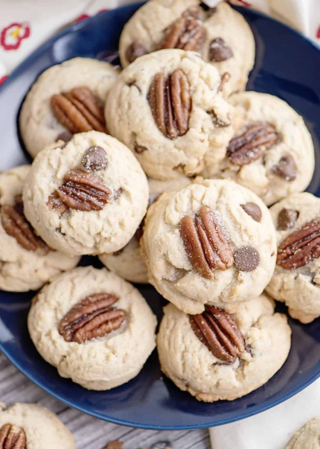 Pecan Shortbread Cookies With Chocolate Chips - Southern Plate