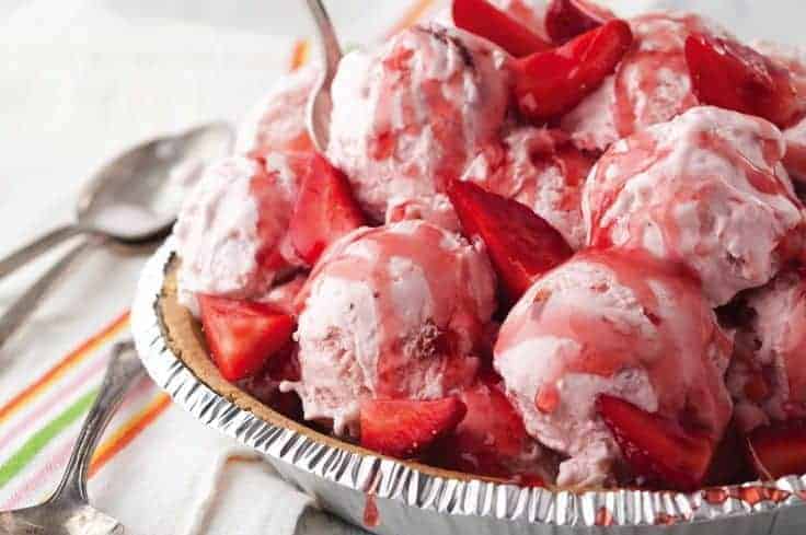 strawberry ice cream pie