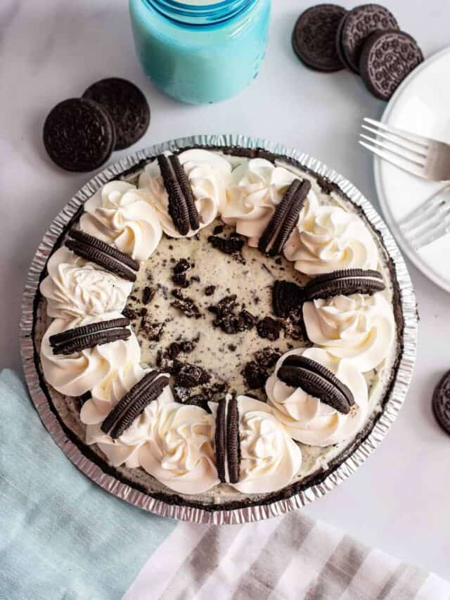 Mint Oreo Ice Cream Pie with whipped cream/Oreos on top