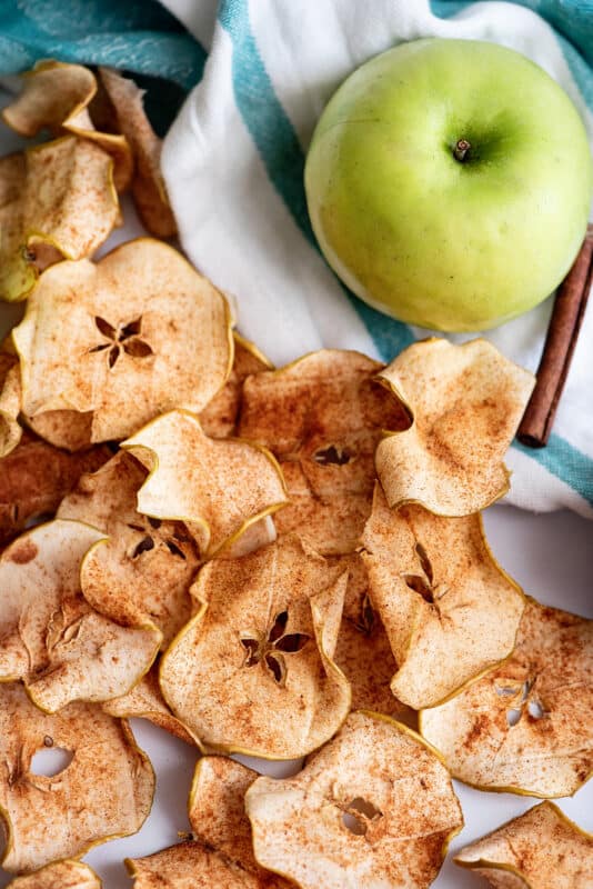 Easy Oven-Baked Cinnamon Apple Crisps Only 3 Ingredients - Southern Plate