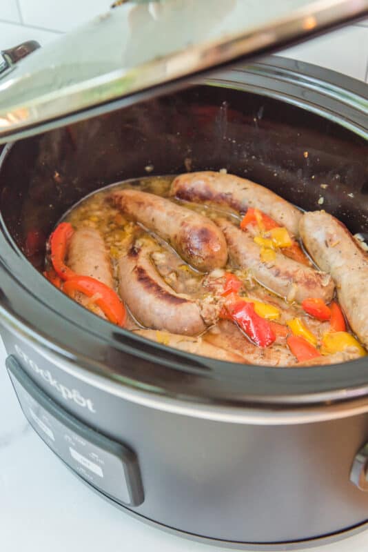 Slow Cooker Italian Sausage and Peppers in Crockpot