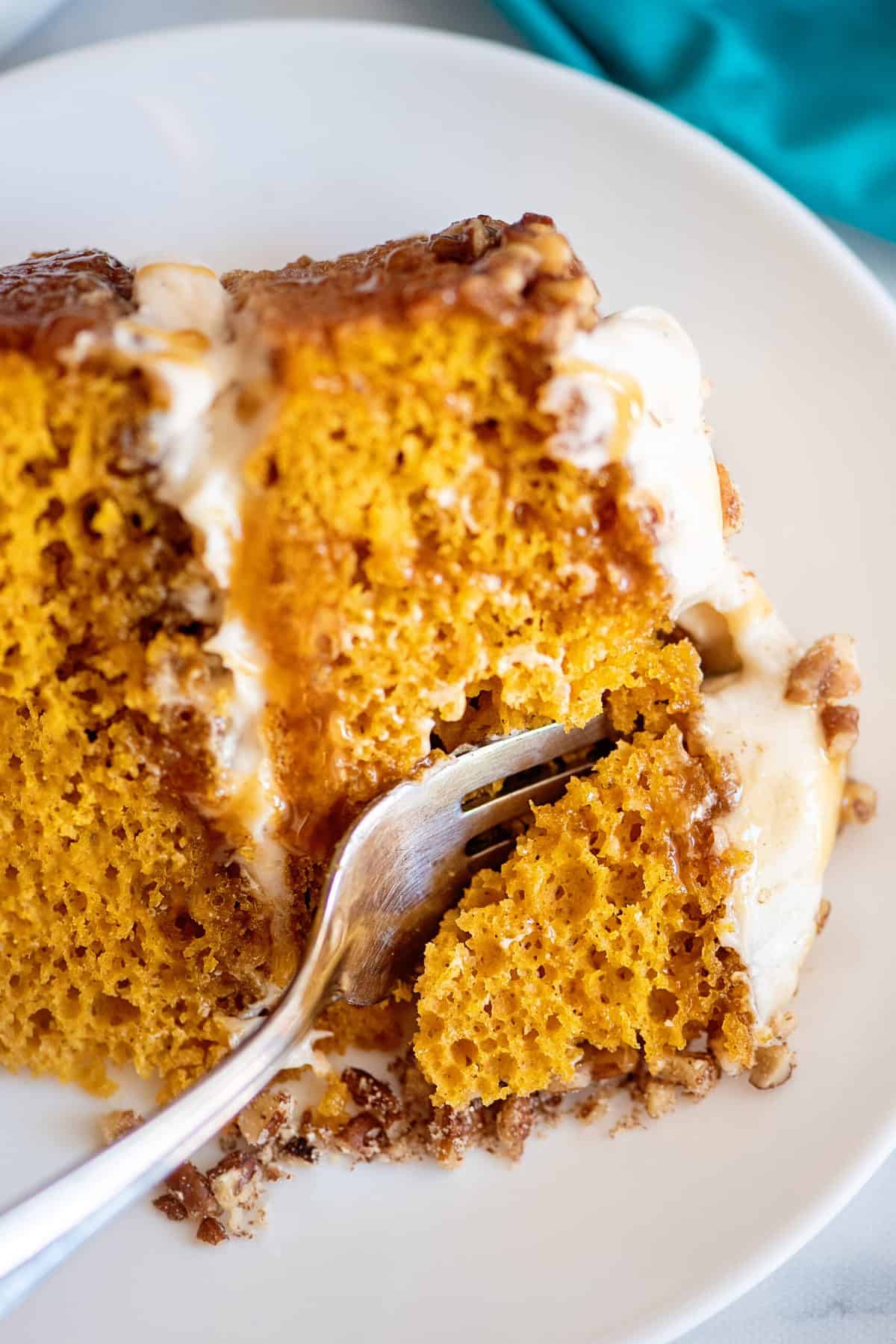 Pumpkin Praline Cake With Cream Cheese Icing