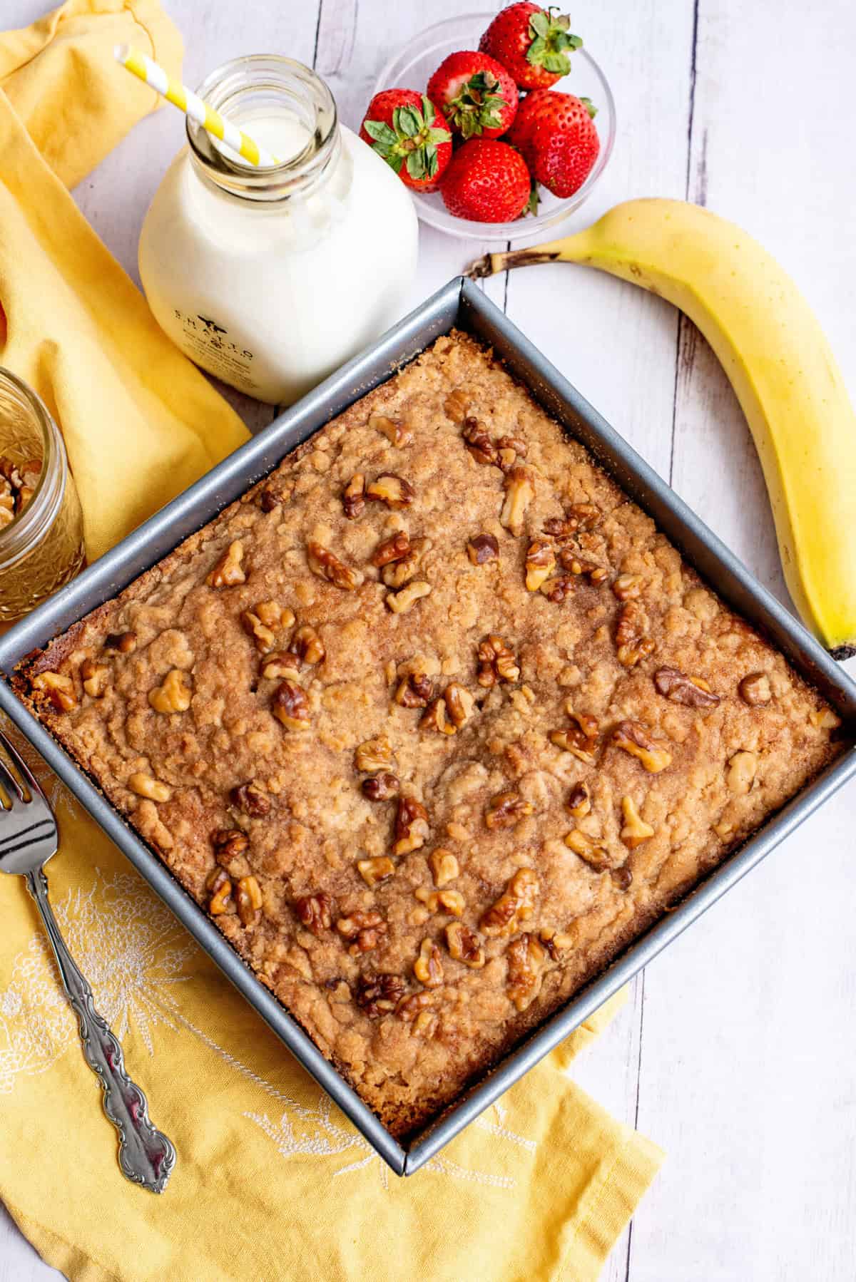 Bake Banana Crumb Cake