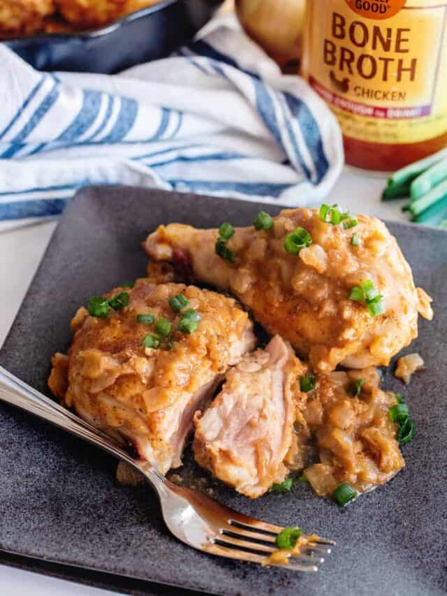 Plate of Southern smothered chicken.