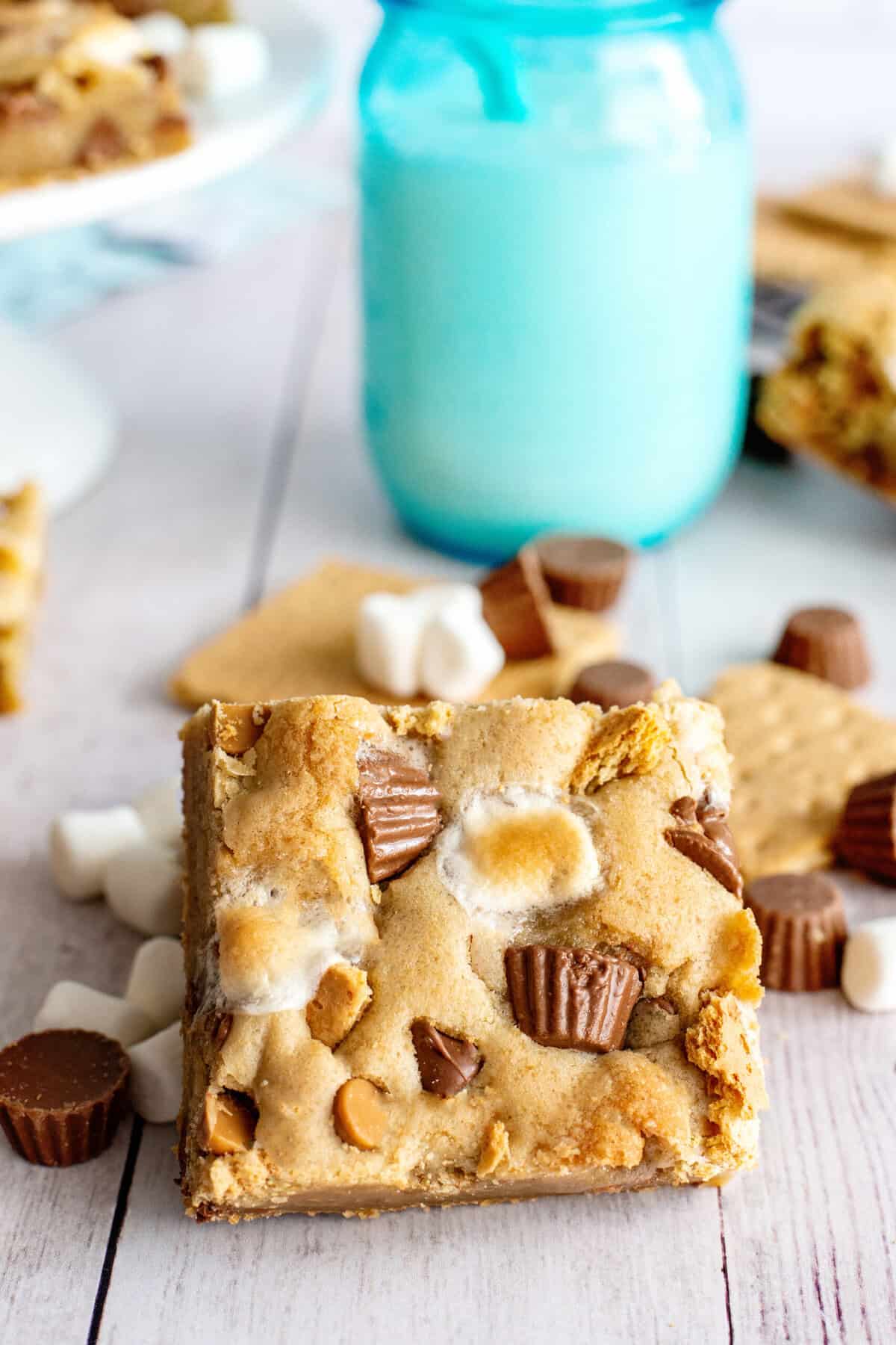 peanut butter cup s'mores cookie bars
