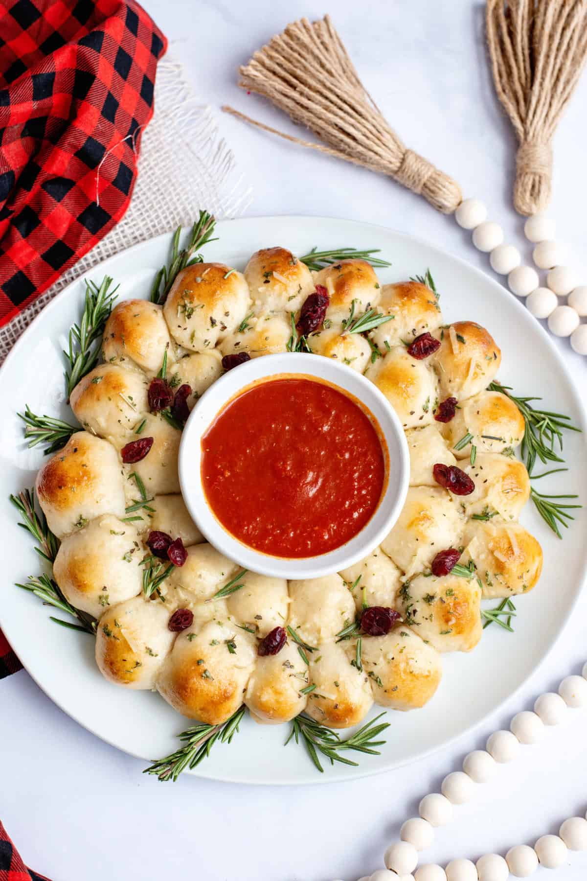 Cheesy Pull Apart Bread Christmas Wreath