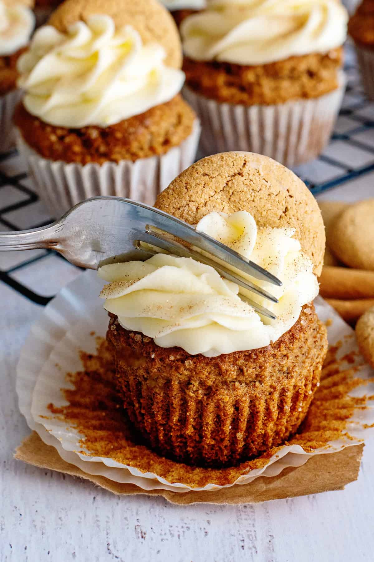 Quick Gingerbread Party Muffins