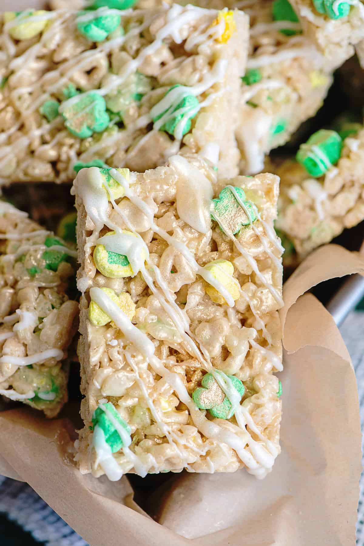 Lucky Charms Rice Krispies Treats single